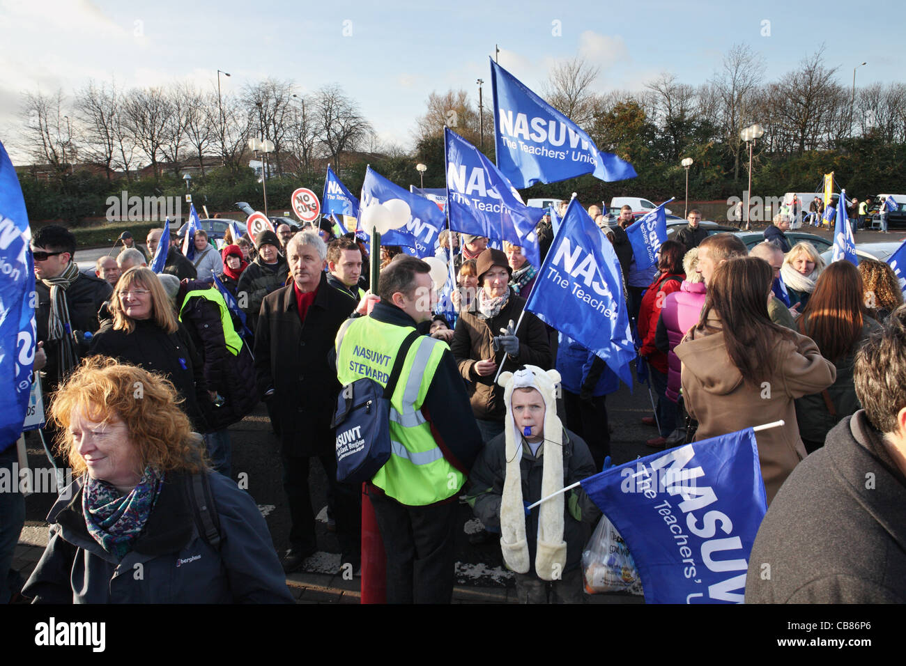members-of-the-teachers-union-nasuwt-with-flags-tuc-day-of-action