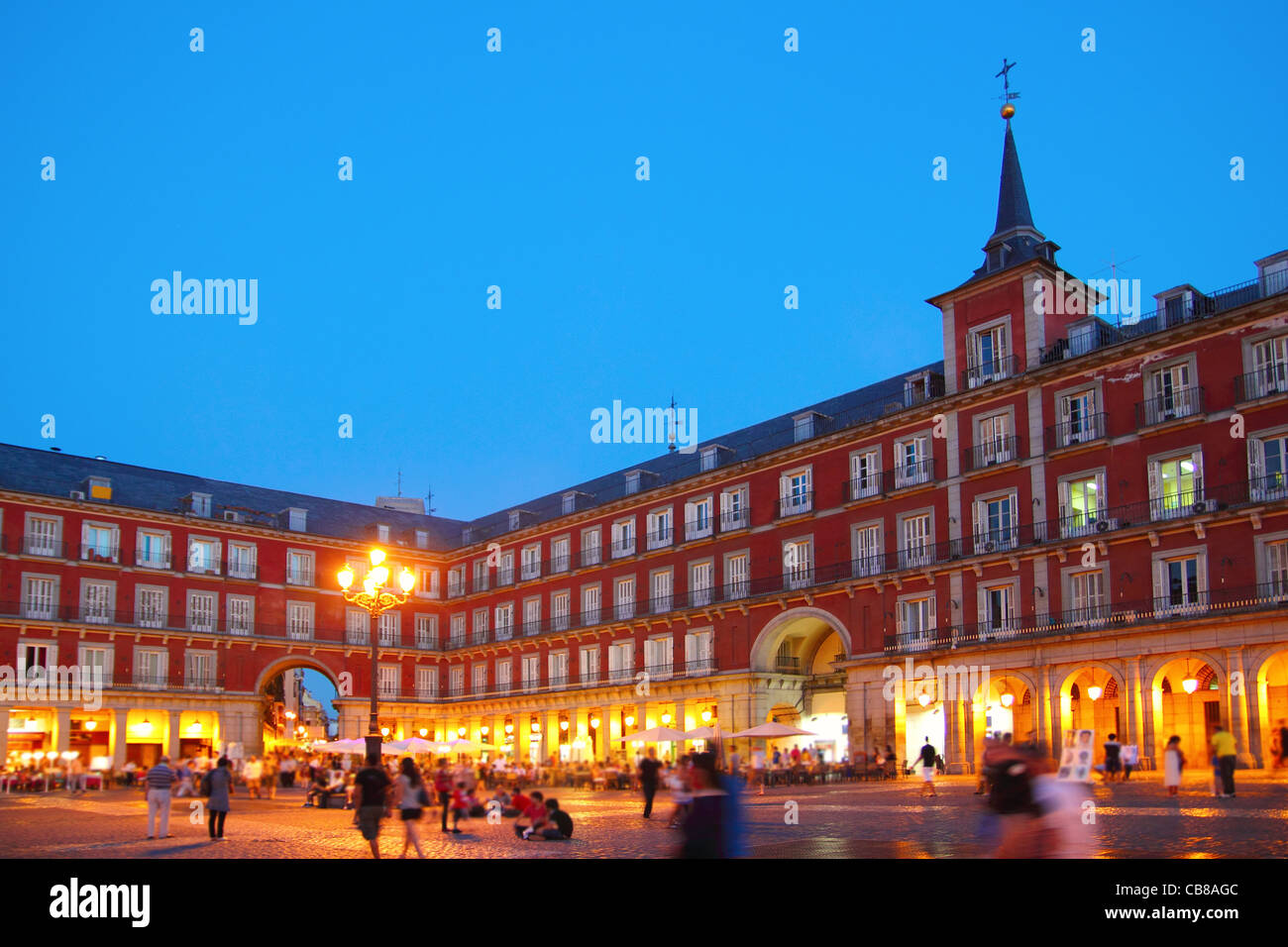 Madrid plaza mayor night hi-res stock photography and images - Alamy