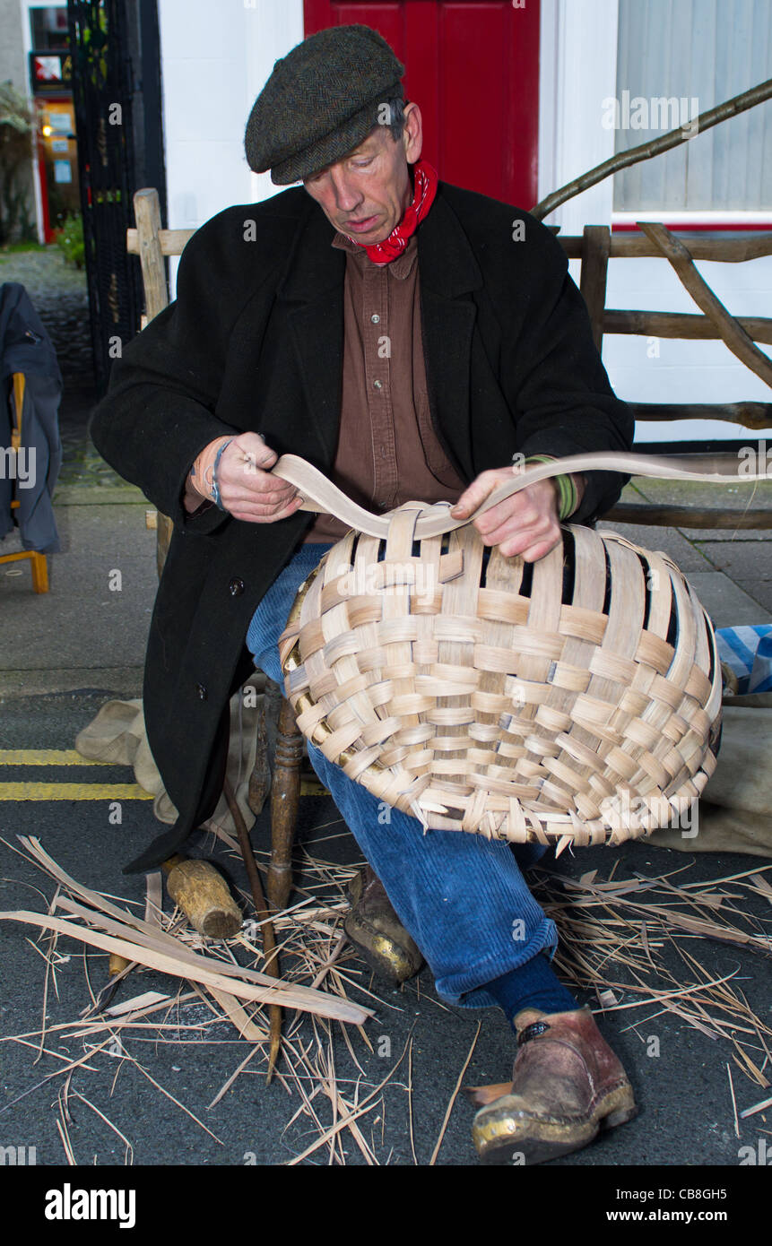 Traditional Swill basket maker Stock Photo Alamy