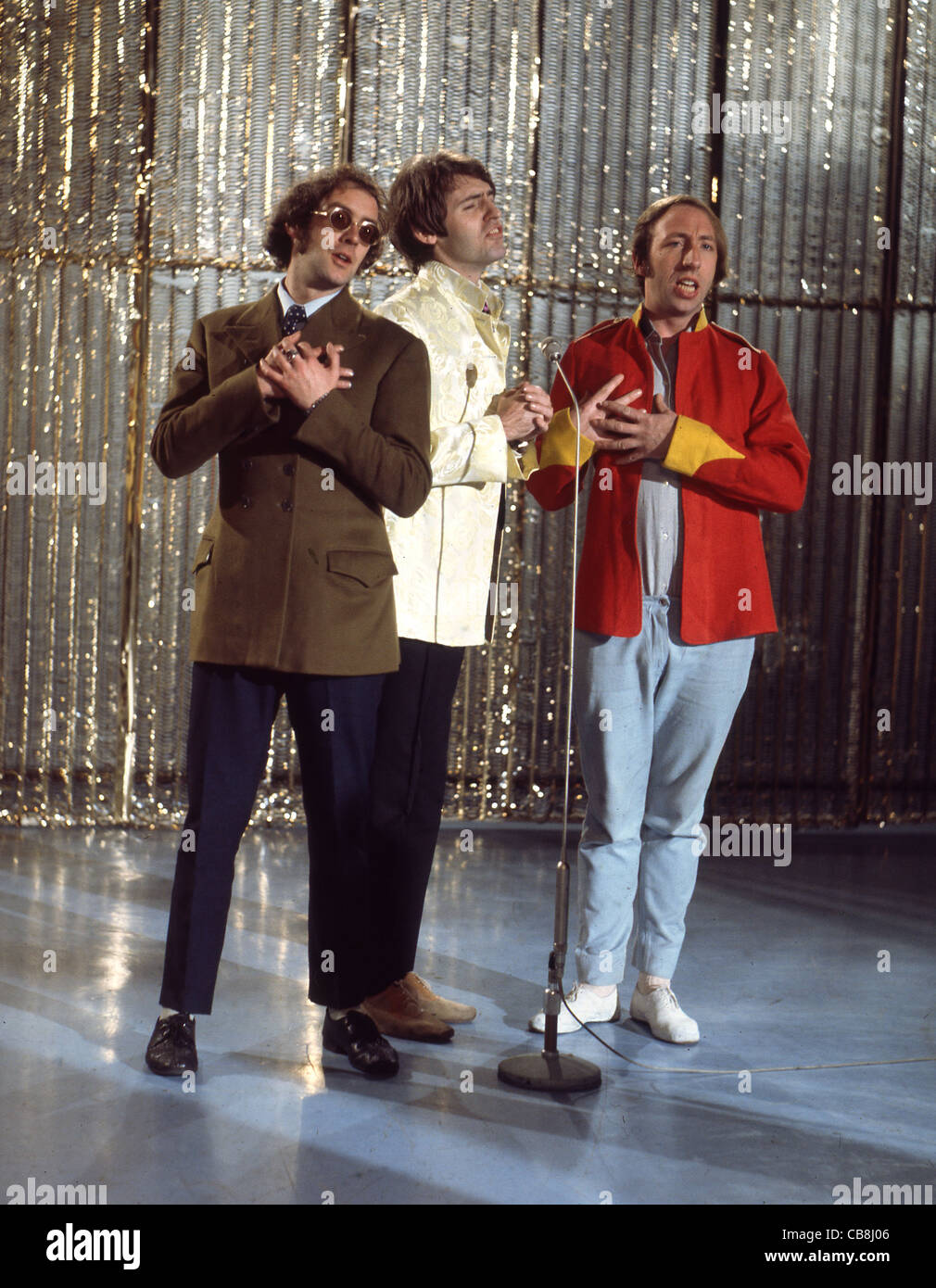 SCAFFOLD UK pop trio in December 1967 from left: John Gorman, Mike McGear, Roger McGough. Photo Tony Gale  Stock Photo