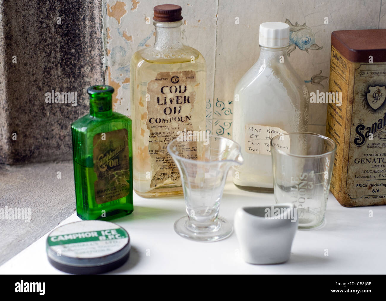 Medicine Bottles High Resolution Stock Photography And Images Alamy