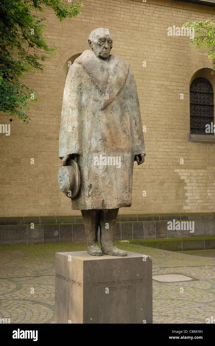 Konrad Adenauer statue, Cologne,North-Rhine-Westfalia,Germany Stock Photo