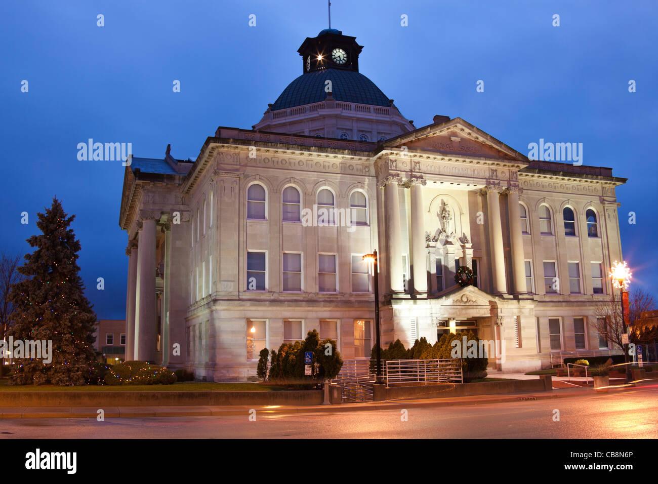 Boone County historic courthouse in Lebanon, Indiana Stock Photo Alamy