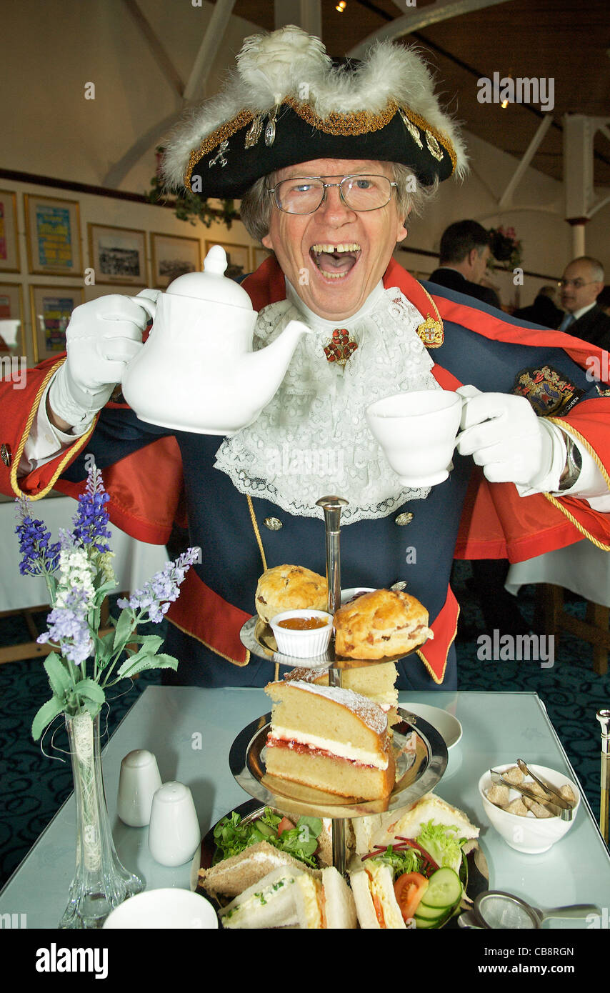Victorian teapot hires stock photography and images Alamy