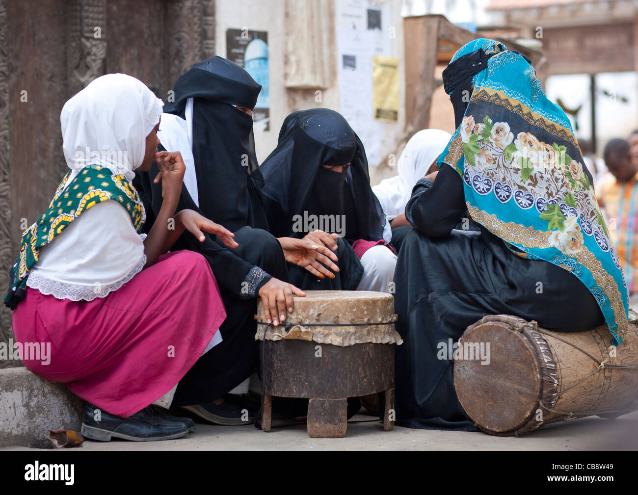 Veiled Model Hijab Veiled Women And Young Girl In Lamu, Kenya Stock Photo - Alamy
