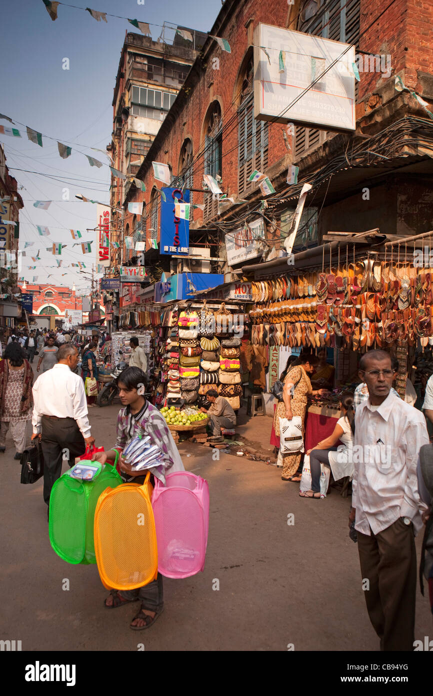 India, West Bengal, Kolkata, Chowringhee, New Market, Lytton Street, roadside vendor’s stalls Stock Photo