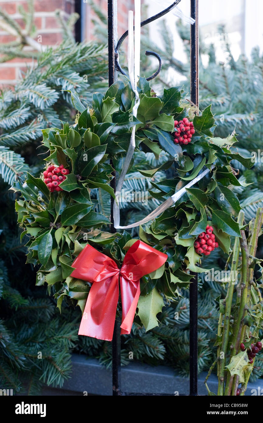 Holly wreath hires stock photography and images Alamy