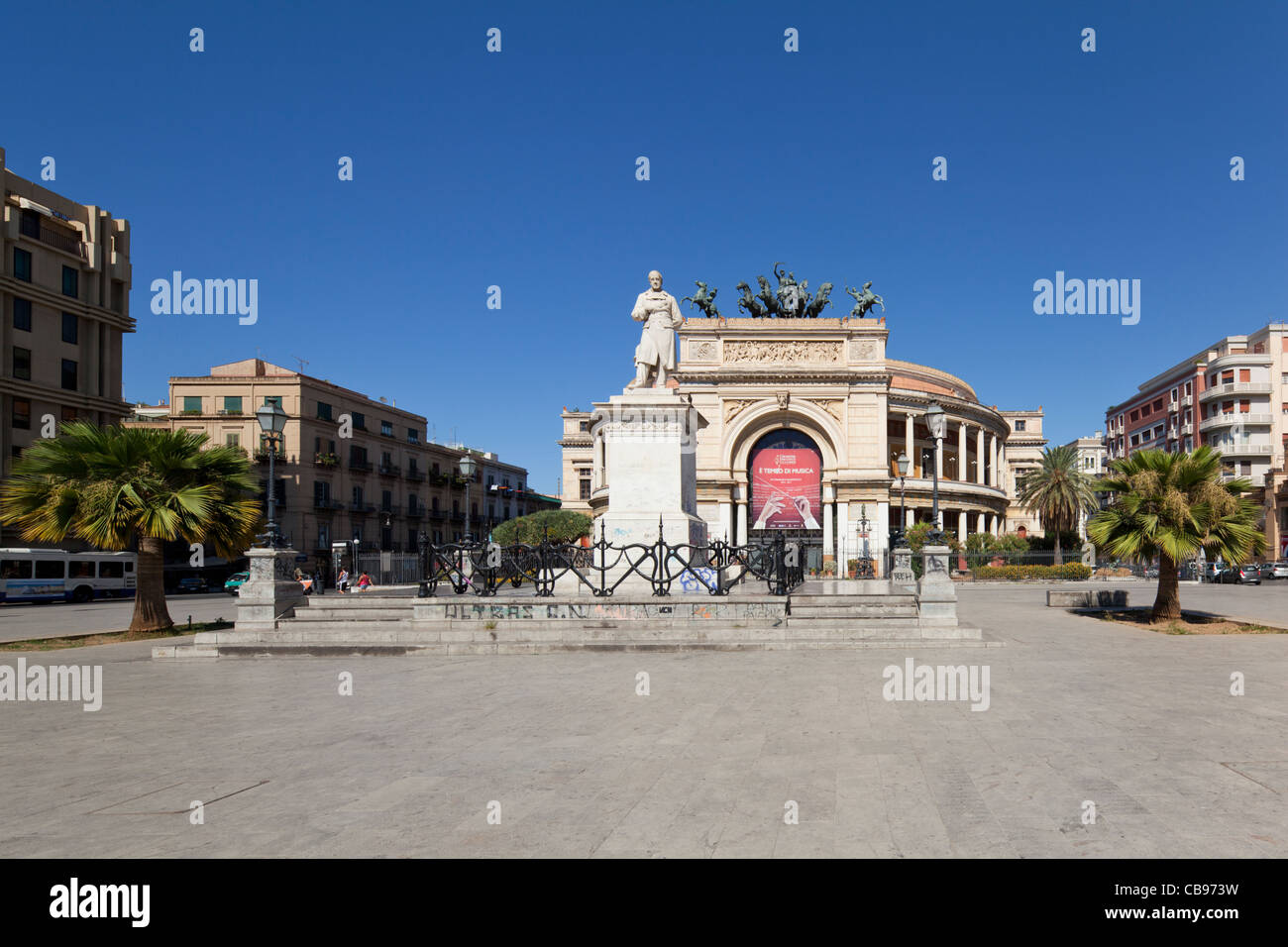 Teatro Politeama in Palermo Stock Photo Alamy
