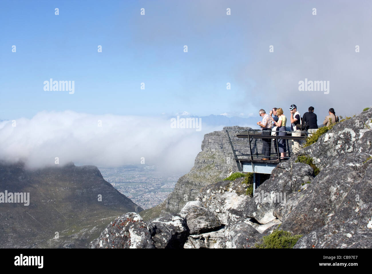 Cape Town: Table Mountain - viewpoints nr cableway station with central Cape Town & Table Bay below Stock Photo