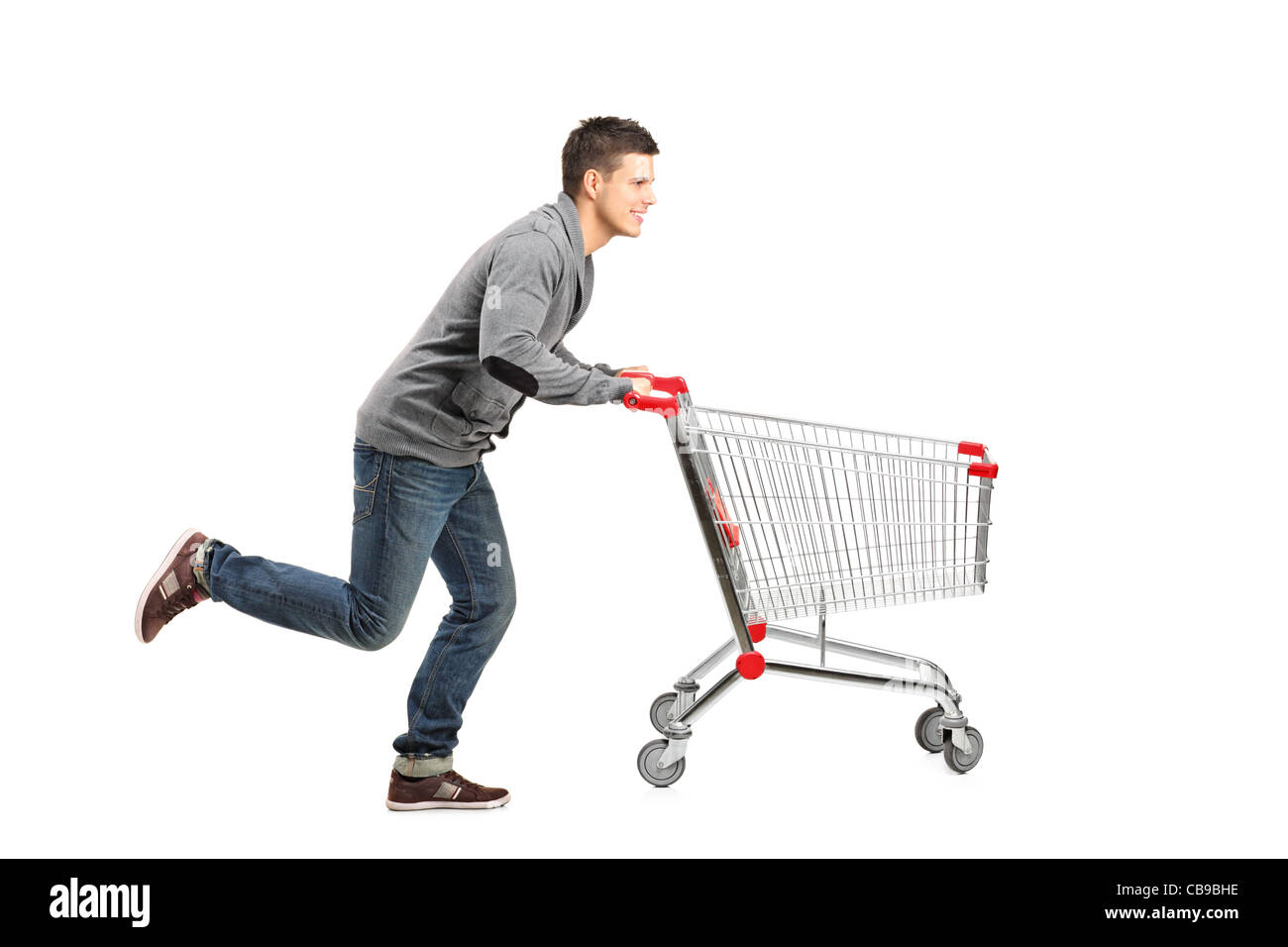 идут навстречу друг другу. человек с тележкой. бежит в магазин. бегущий покупатель. человек массой 60 кг бегущий.