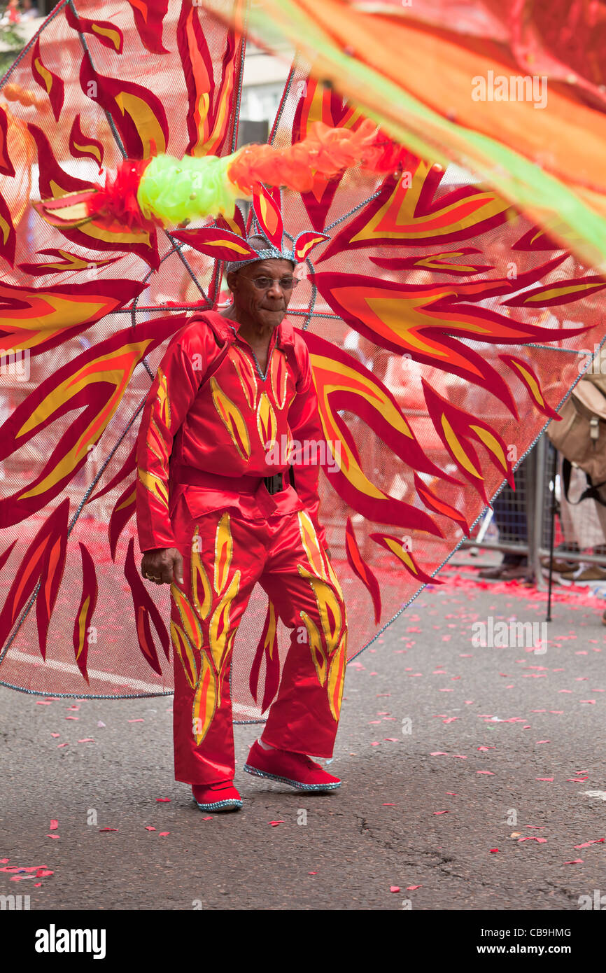 Costumes notting hill carnival hi-res stock photography and images - Alamy