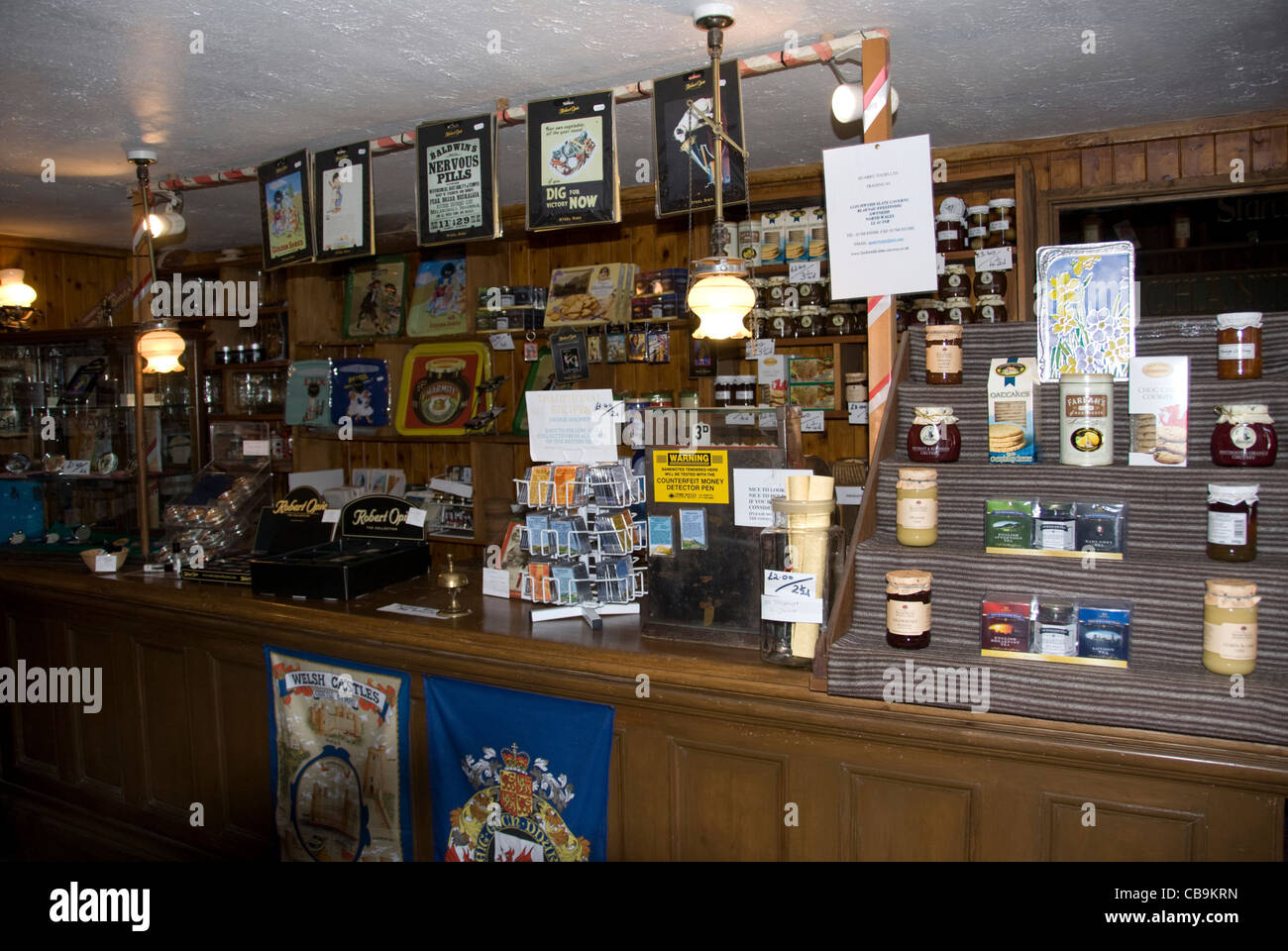 WALES; GWYNEDD; BLAENAU FFESTINIOG; LLECHWEDD SLATE CAVERNS