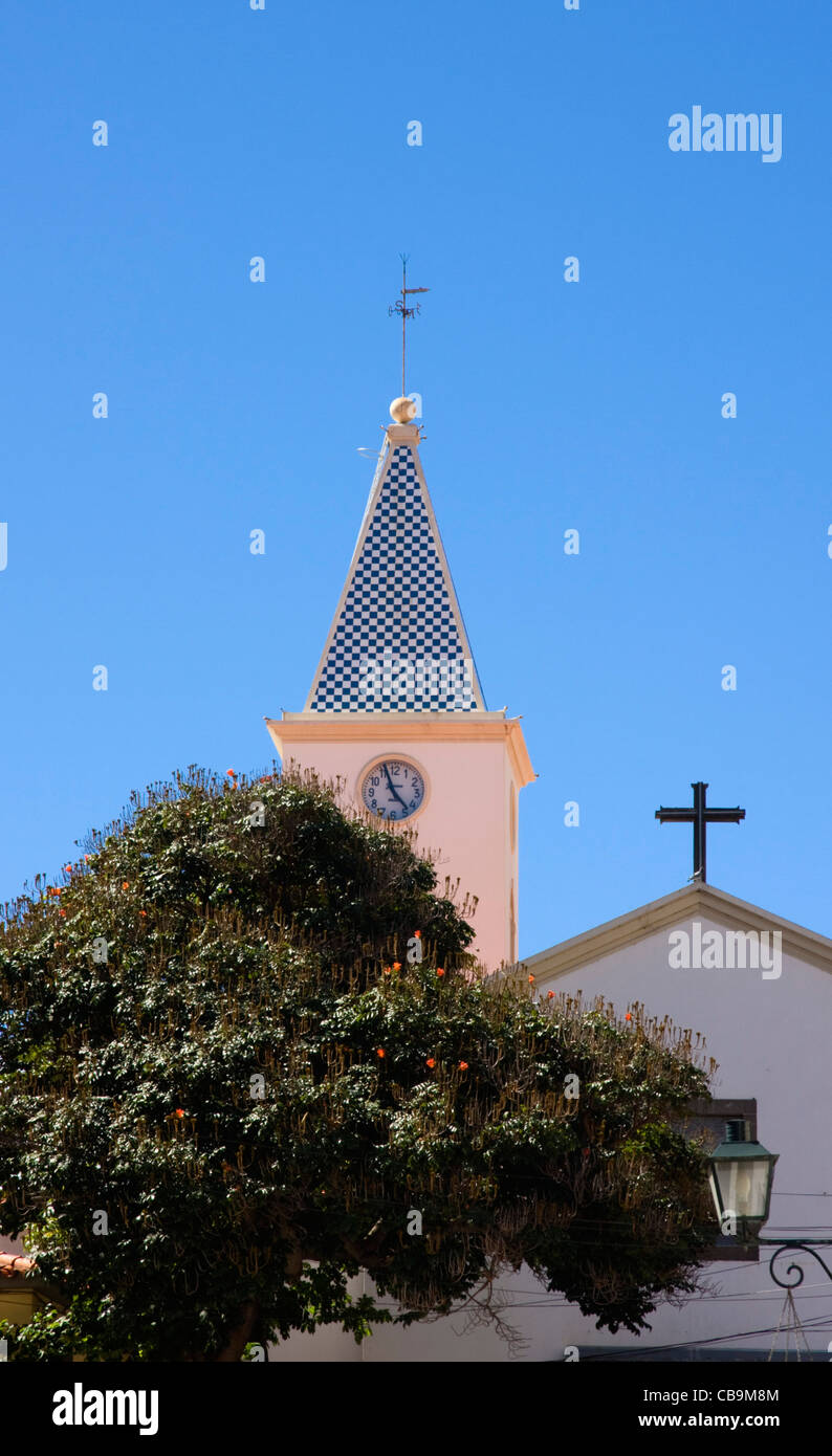 Igreja Nossa Senhora de Fatima from Rua Sao Joao de Deus, Camara de Lobos, near Funchal, Madeira Stock Photo