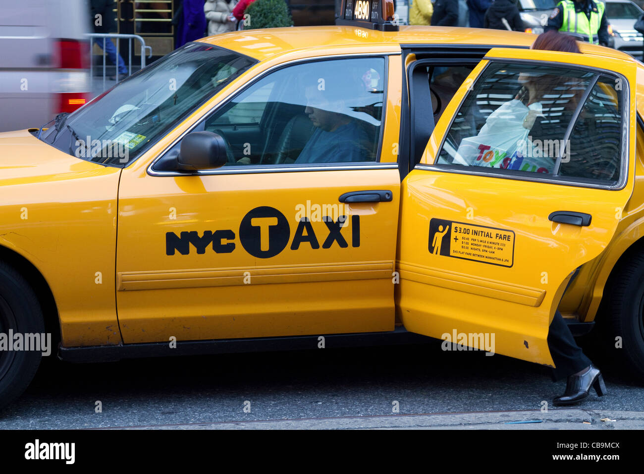 New York City, Manhattan, taxi, cab, taxis, cabs Stock Photo Alamy