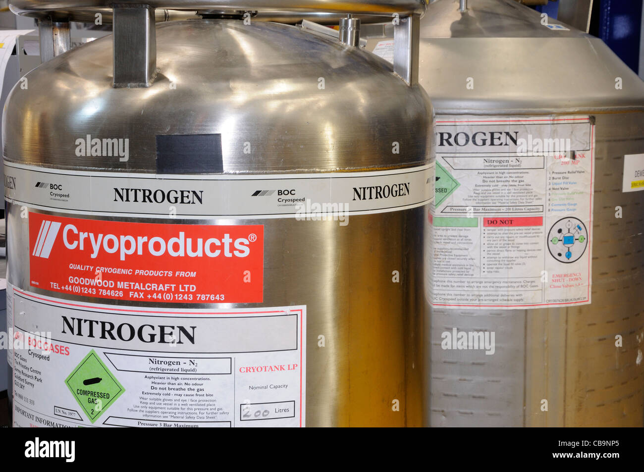 Refrigerated tanks hires stock photography and images Alamy