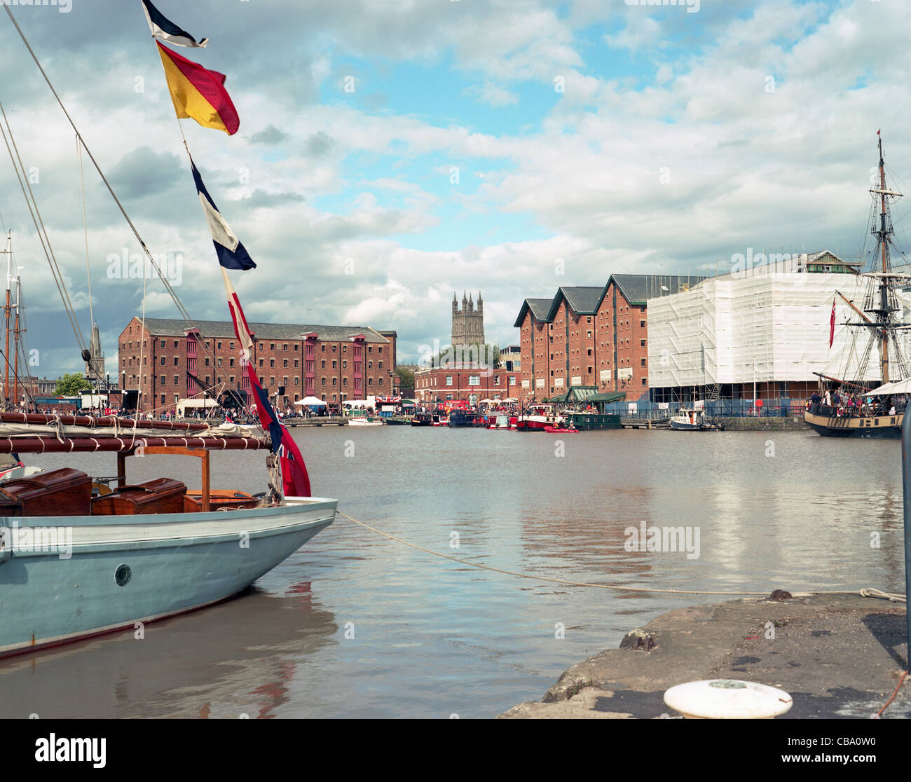 Dock pier piers docks mast mast hi-res stock photography and images - Alamy