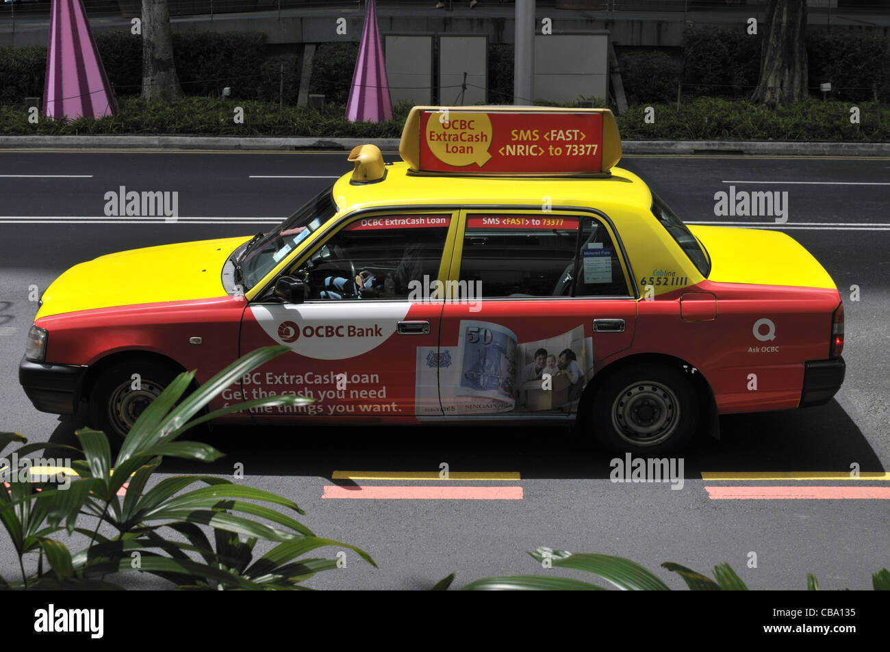Taxi On Orchard Road Singapore Stock Photo 41402345 Alamy