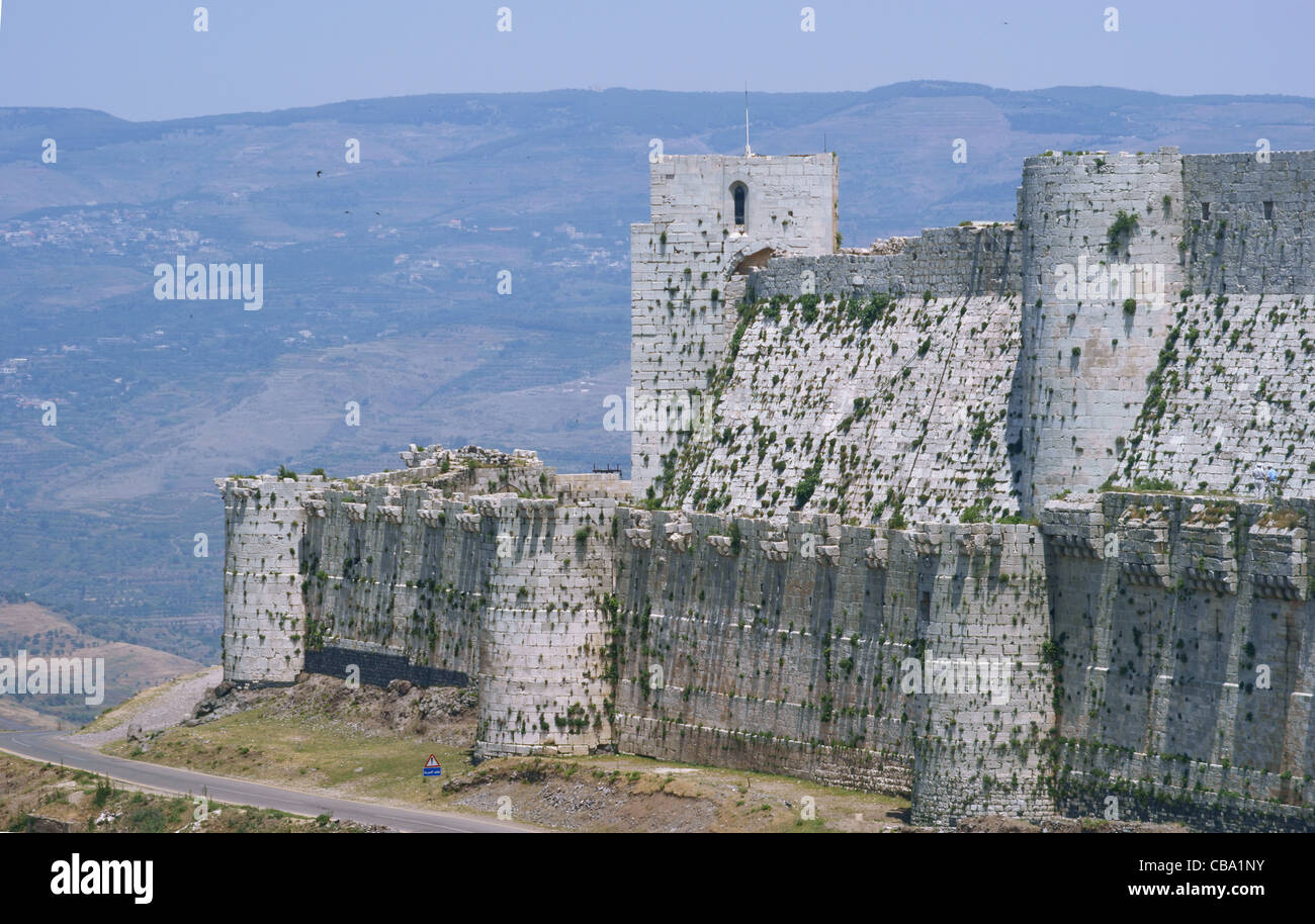 Krak des Chevaliers, citadel tower, fortification castle walls ...