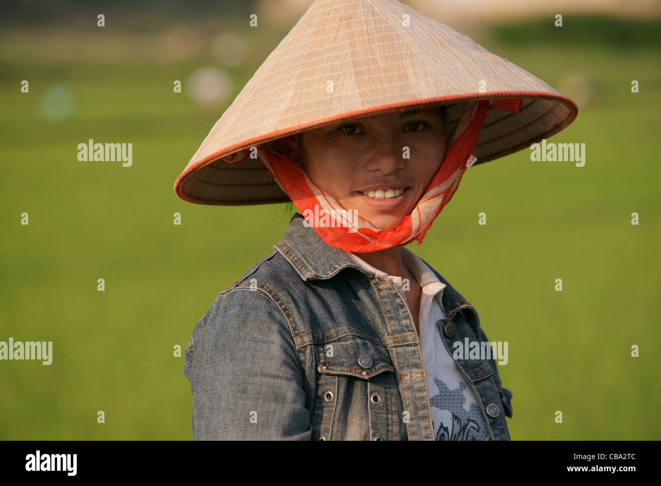 Rice paddy hat hi-res stock photography and images - Alamy