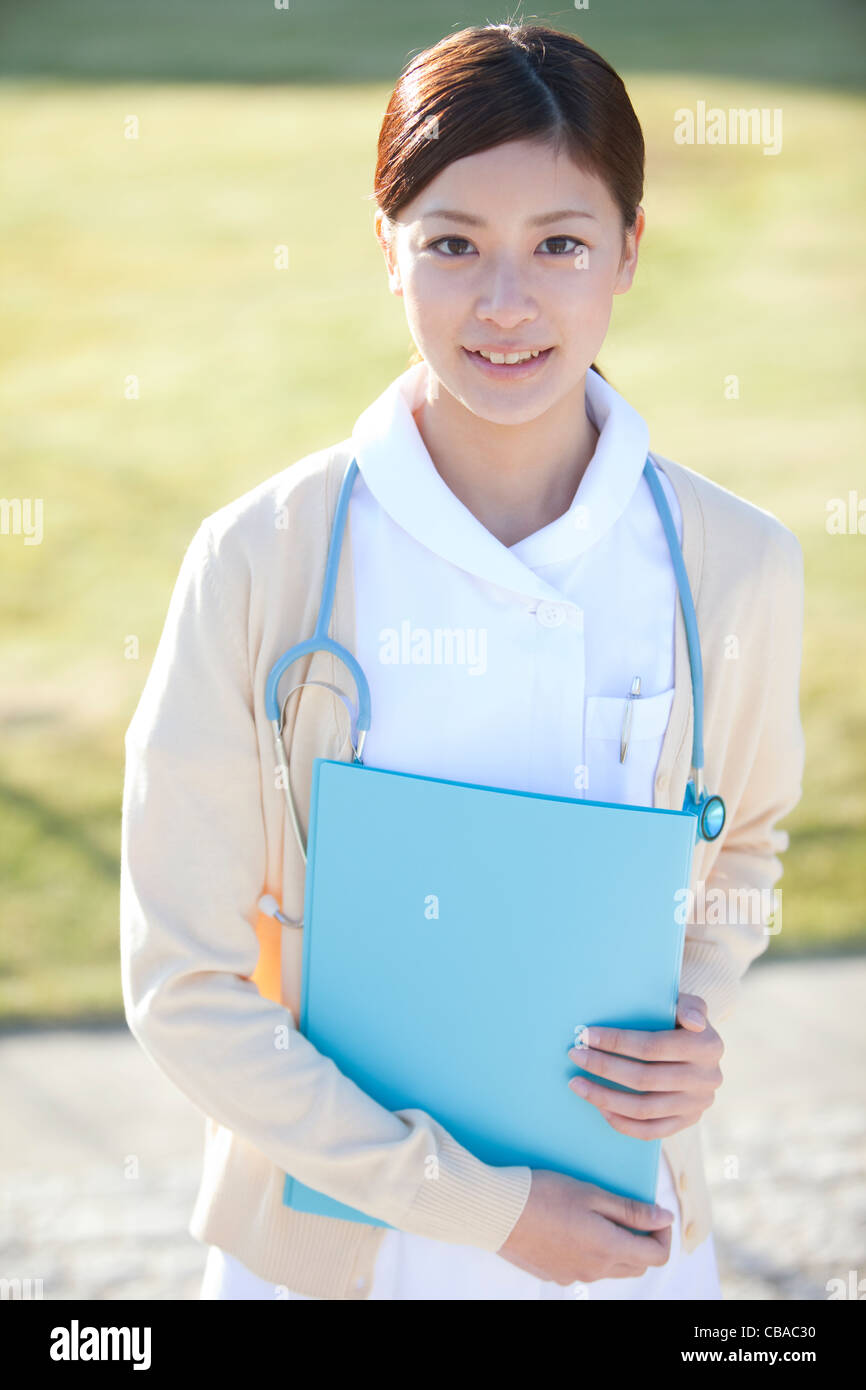 Young japanese nurse hi-res stock photography and images - Alamy