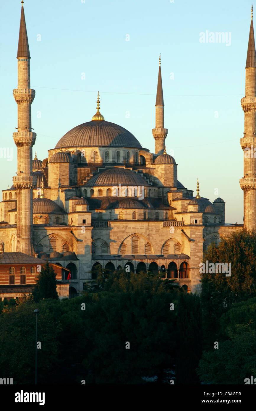 BLUE MOSQUE SULTAN AHMET CAMII SULTANAHMET ISTANBUL TURKEY 04 October ...