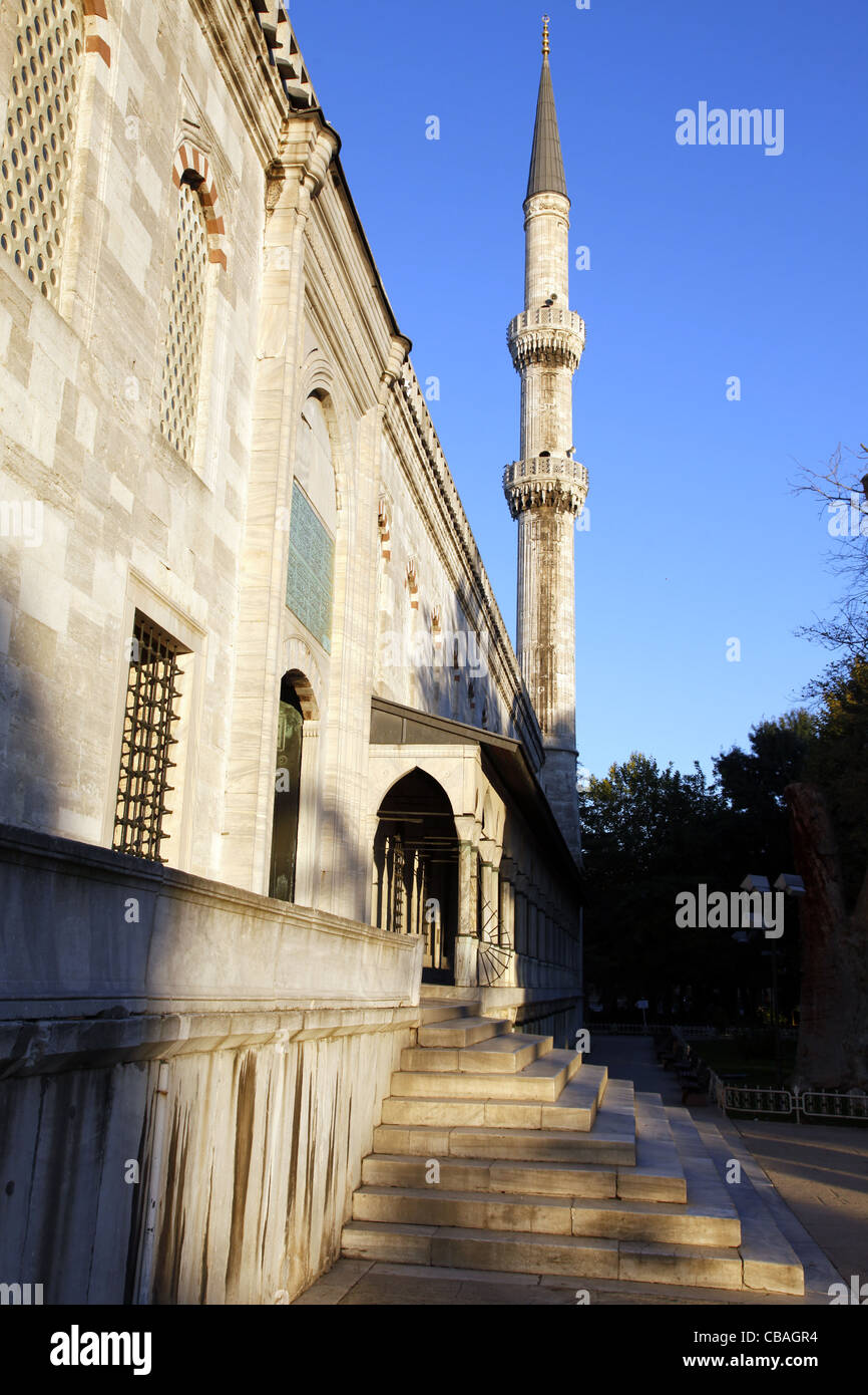 BLUE MOSQUE ENTRANCE SULTAN AHMET CAMII SULTANAHMET ISTANBUL TURKEY 04 ...