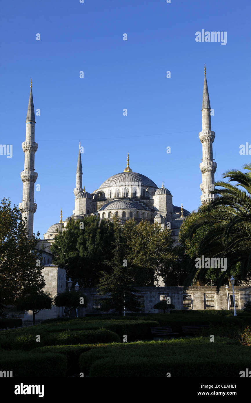 BLUE MOSQUE SULTAN AHMET CAMII SULTANAHMET ISTANBUL TURKEY 04 October ...