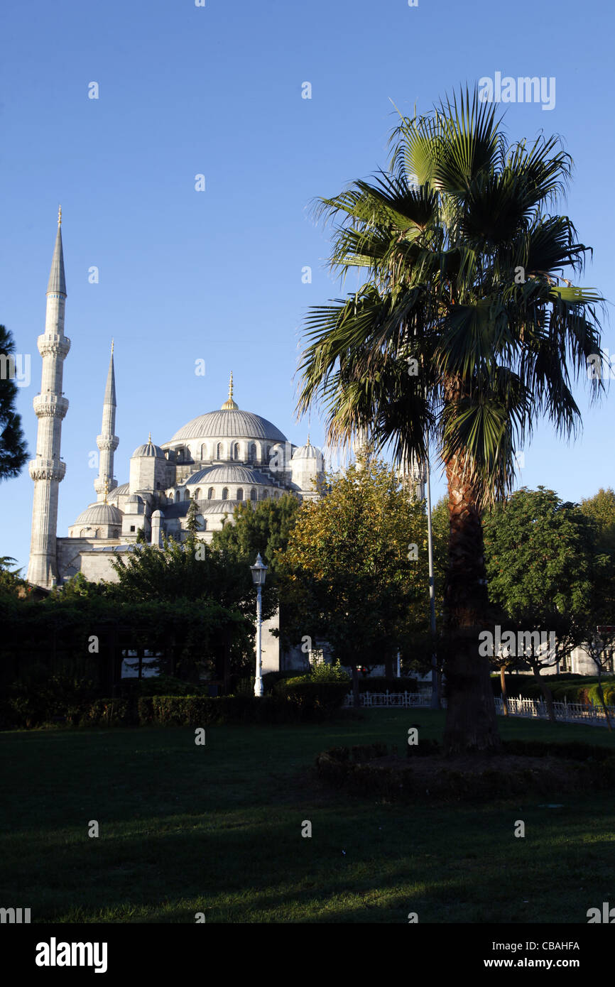 BLUE MOSQUE SULTAN AHMET CAMII SULTANAHMET ISTANBUL TURKEY 04 October ...