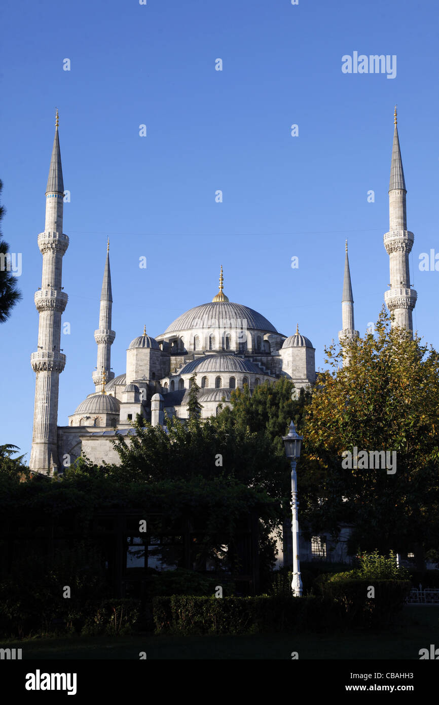 BLUE MOSQUE SULTAN AHMET CAMII SULTANAHMET ISTANBUL TURKEY 04 October ...