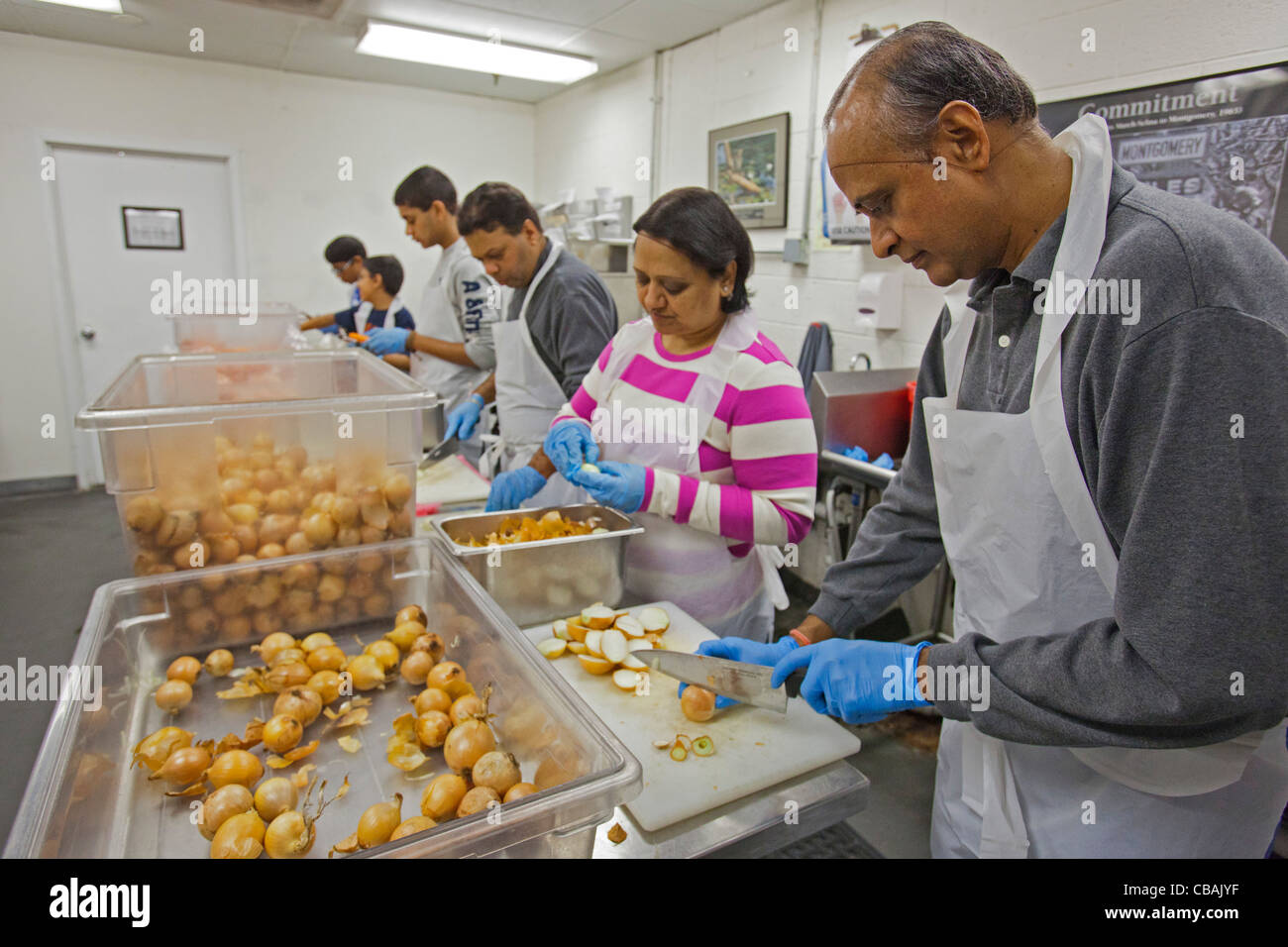 Volunteers Prepare Meals For Social Service Agencies At DC Central Kitchen Stock Photo Alamy