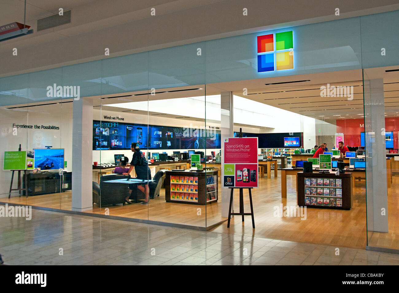 Windows Phone Microsoft shopping mall shop store computer Phone United States Stock Photo