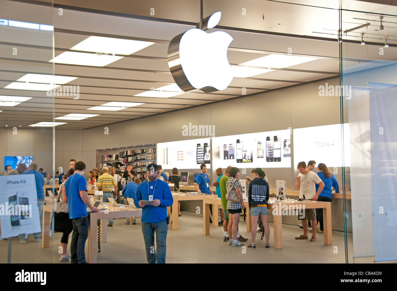 iPad Apple iPod  Apple Store Shop United States Apple Store Los Angeles United States Stock Photo