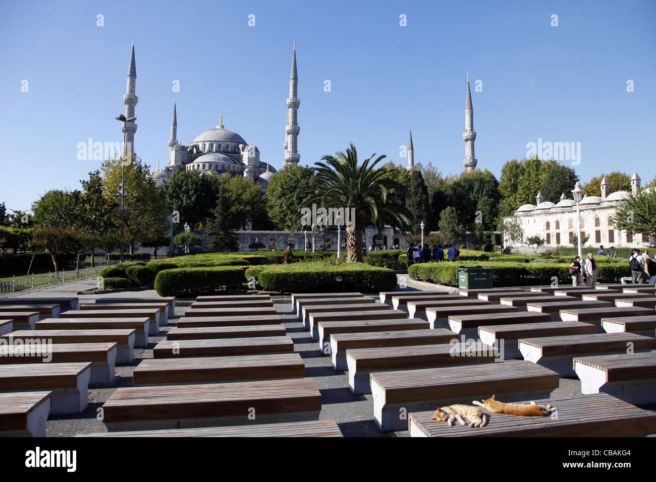 BLUE MOSQUE SULTAN AHMET CAMII SULTANAHMET ISTANBUL TURKEY 04 October ...