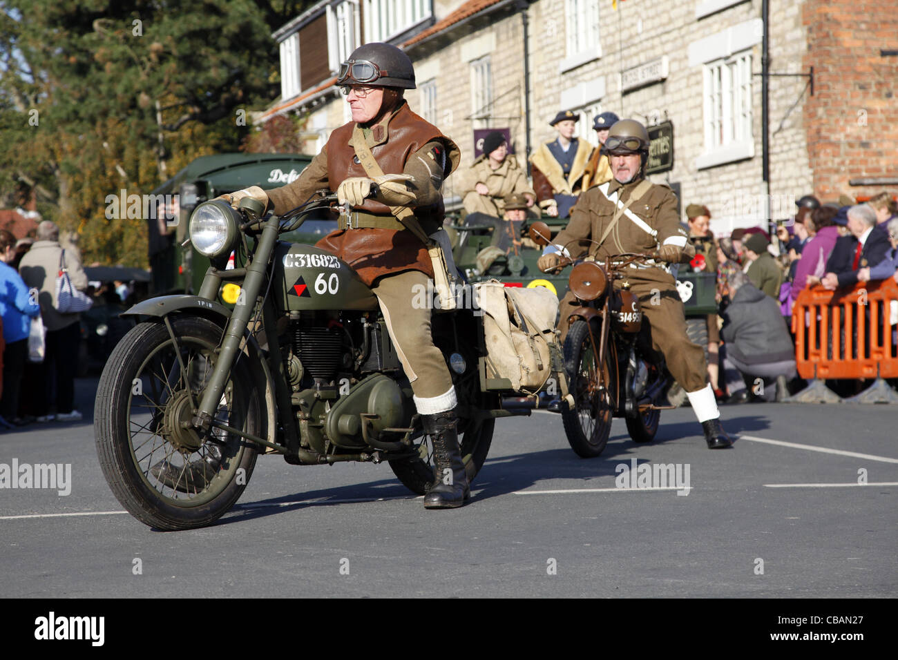 1940S MOTORCYCLE RIDERS PICKERING NORTH YORKSHIRE 15 October 2011 Stock Photo