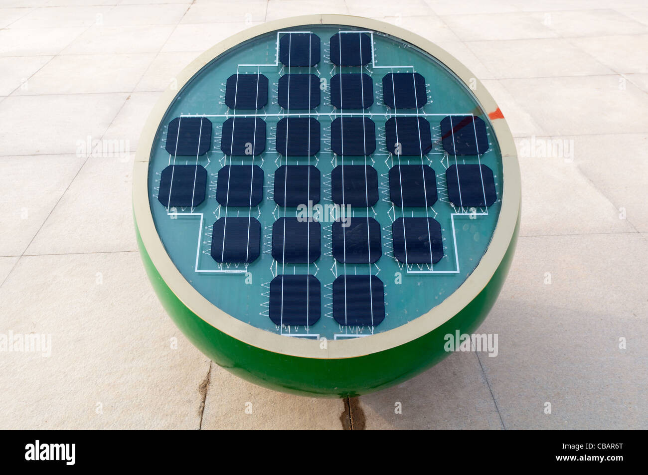 A solar powered sculpture in the garden of the Micro-E Hotel, China Solar Valley, Dezhou, Shandong, China Stock Photo