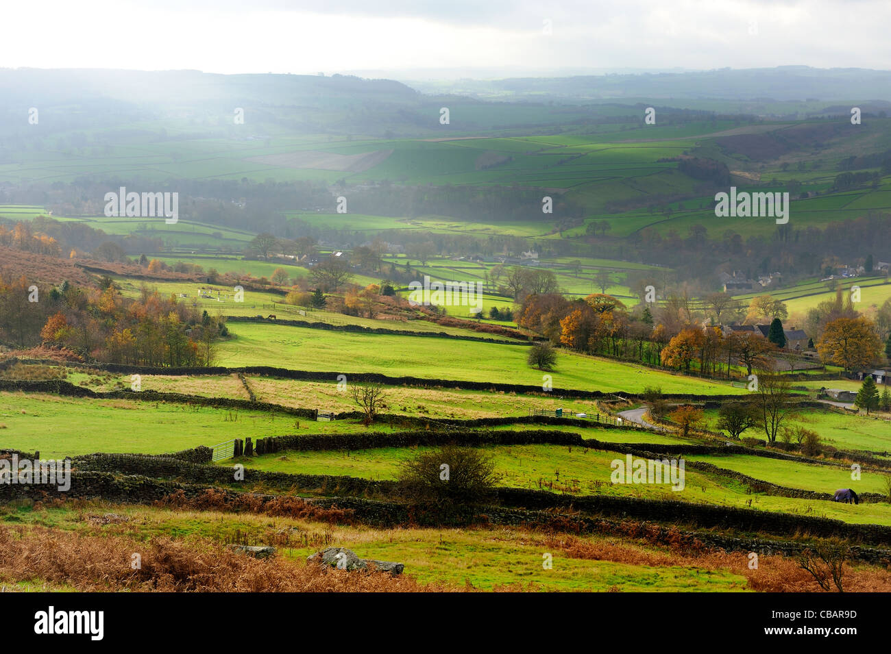 baslow edge autumn sunshine across the derbyshire landscape england uk ...