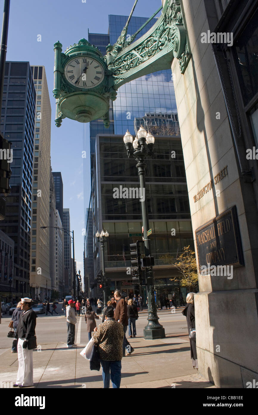 Famous clock on Macy's Department Store on State and Washington Street Chicago Stock Photo Alamy
