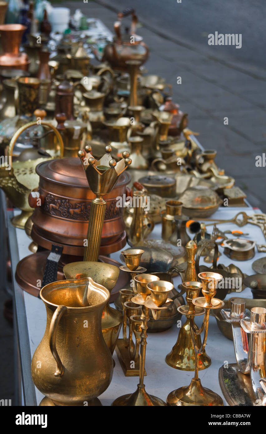 Brass articles hi-res stock photography and images - Alamy
