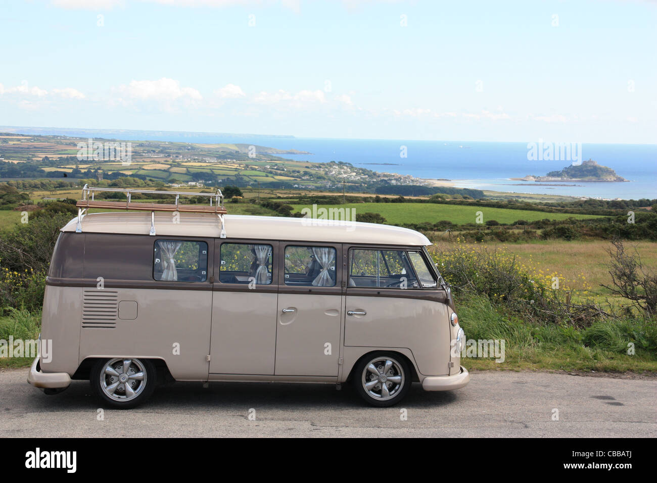 A lowered 1966 Split Screen VW Campervan Stock Photo - Alamy