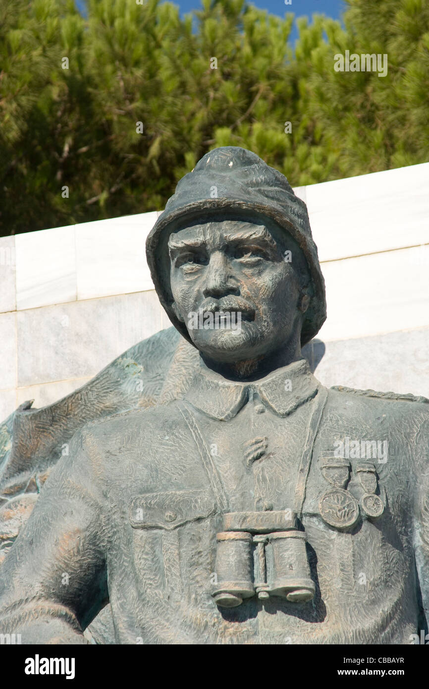 Canakkale Turkish Martyr's Memorial and Kemal Ataturk statue ...