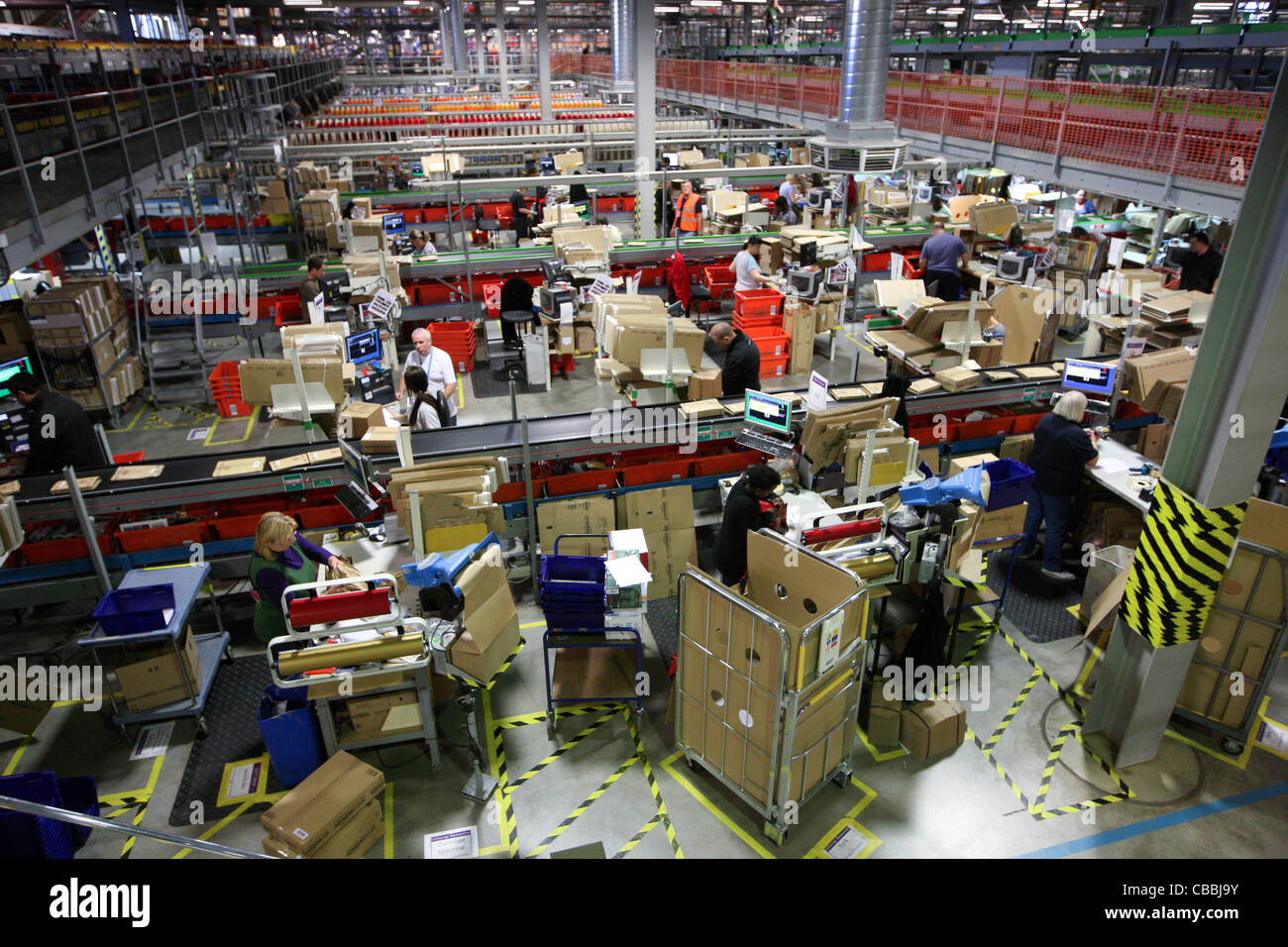 Amazon warehouse milton keynes hires stock photography and images Alamy