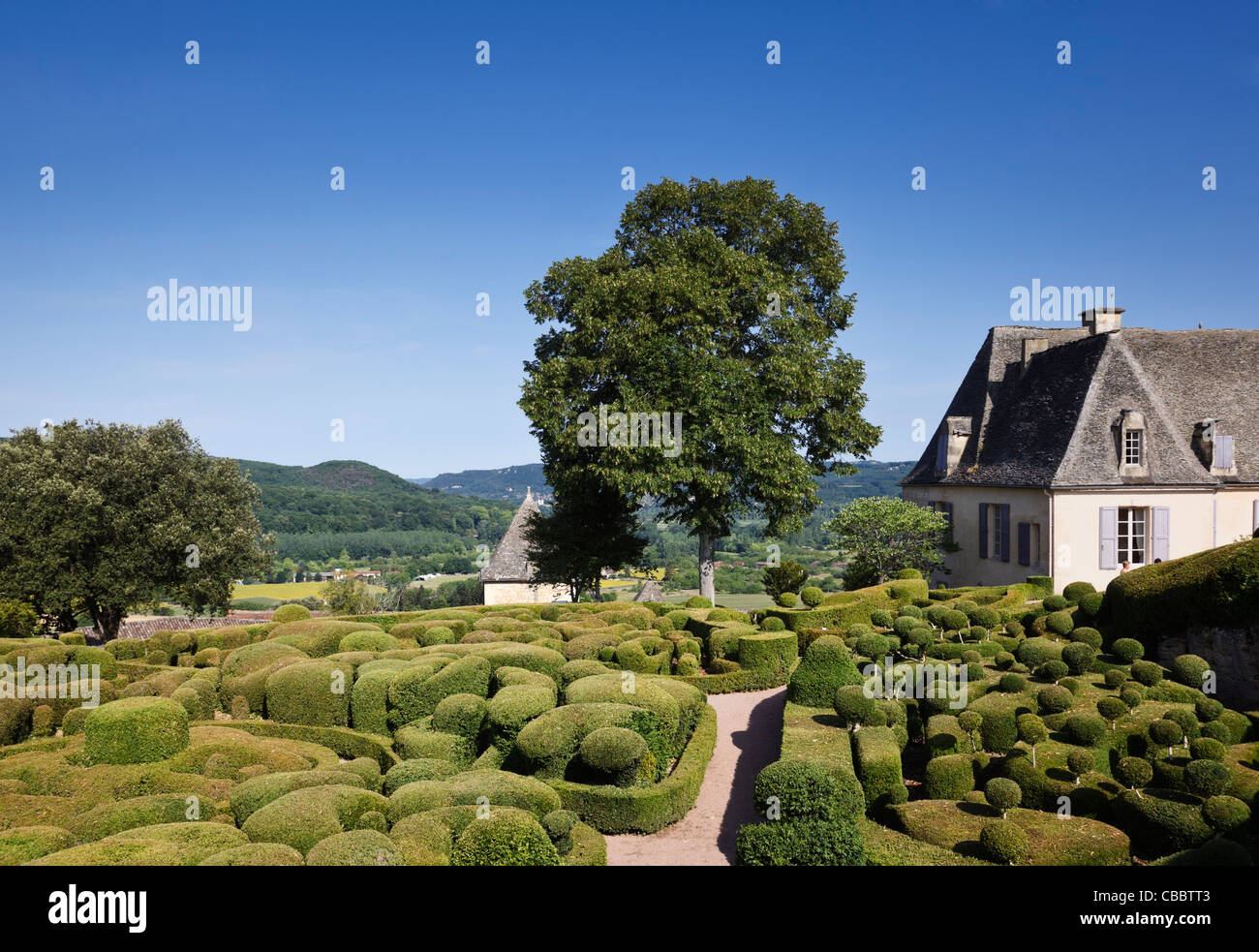 Chateau and gardens at Marqueyssac, Dordogne, France Stock Photo - Alamy