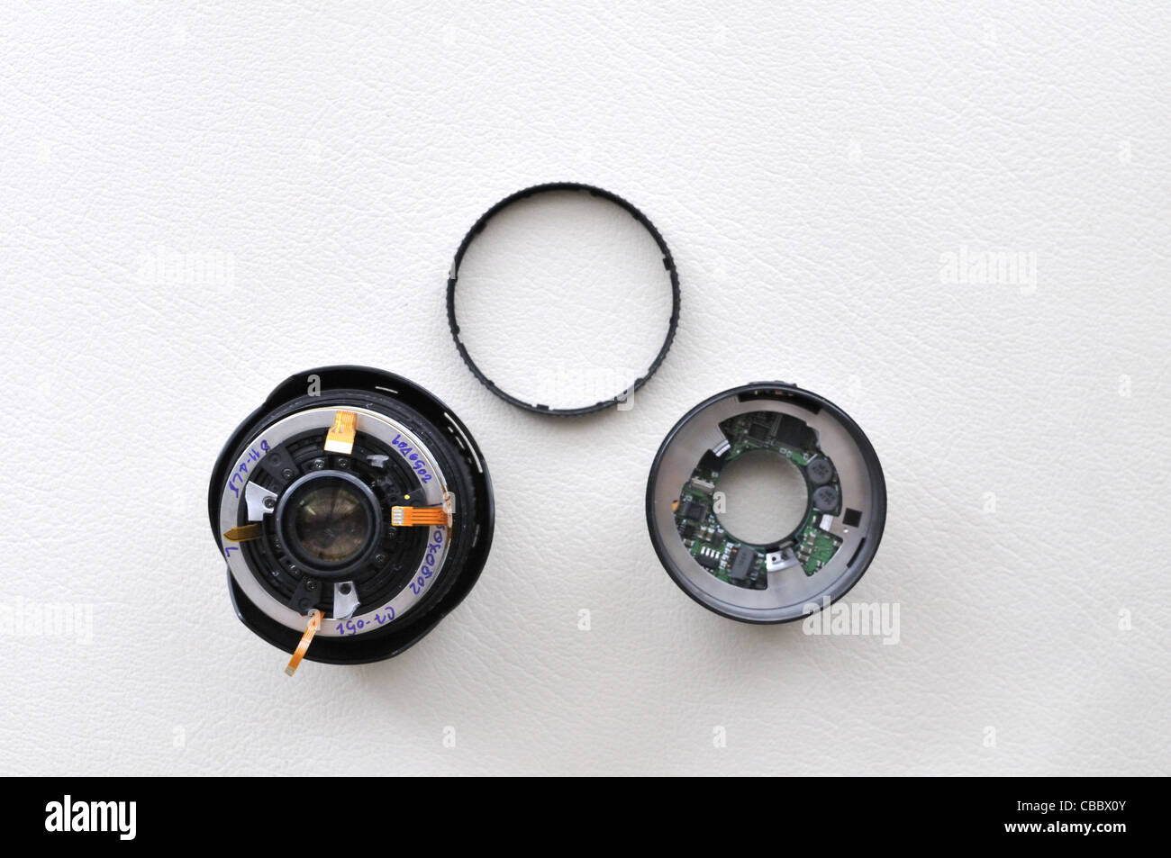 Broken Nikon zoom lens Stock Photo Alamy