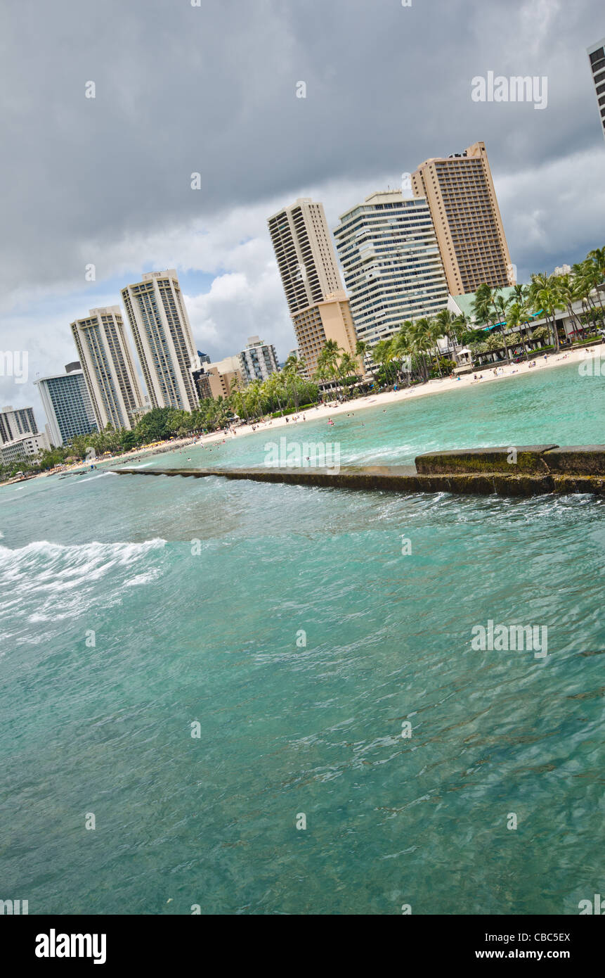 Hilton waikiki beach hi-res stock photography and images - Alamy