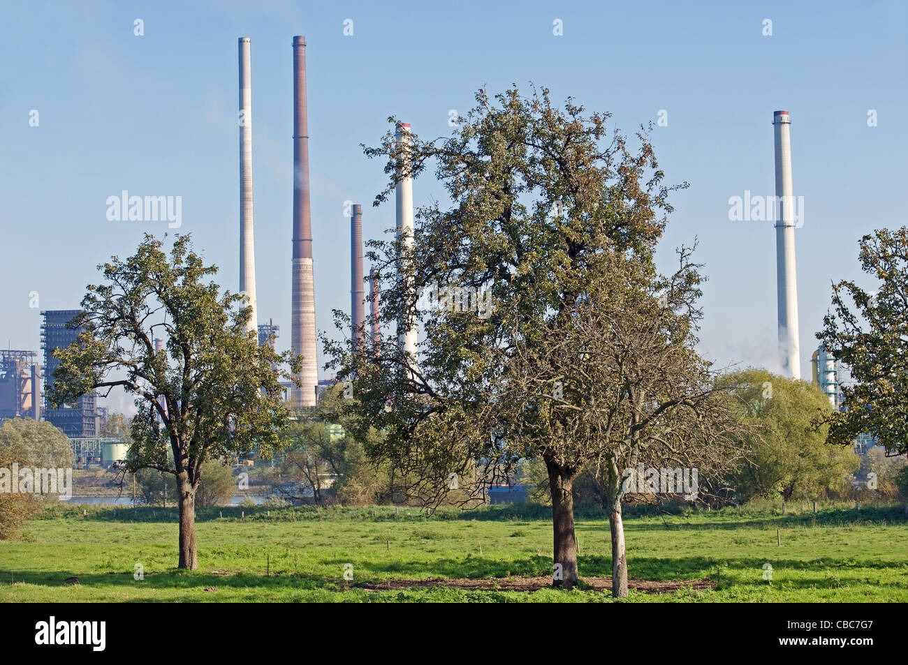ThyssenKrupp smelting works, Duisburg, North Rhine-Westphalia, Germany. Stock Photo