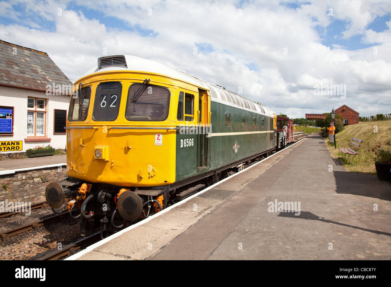 CLASS 33 'CROMPTON” No. D6566 diesel locomotive at Blue Anchor Somerset Stock Photo