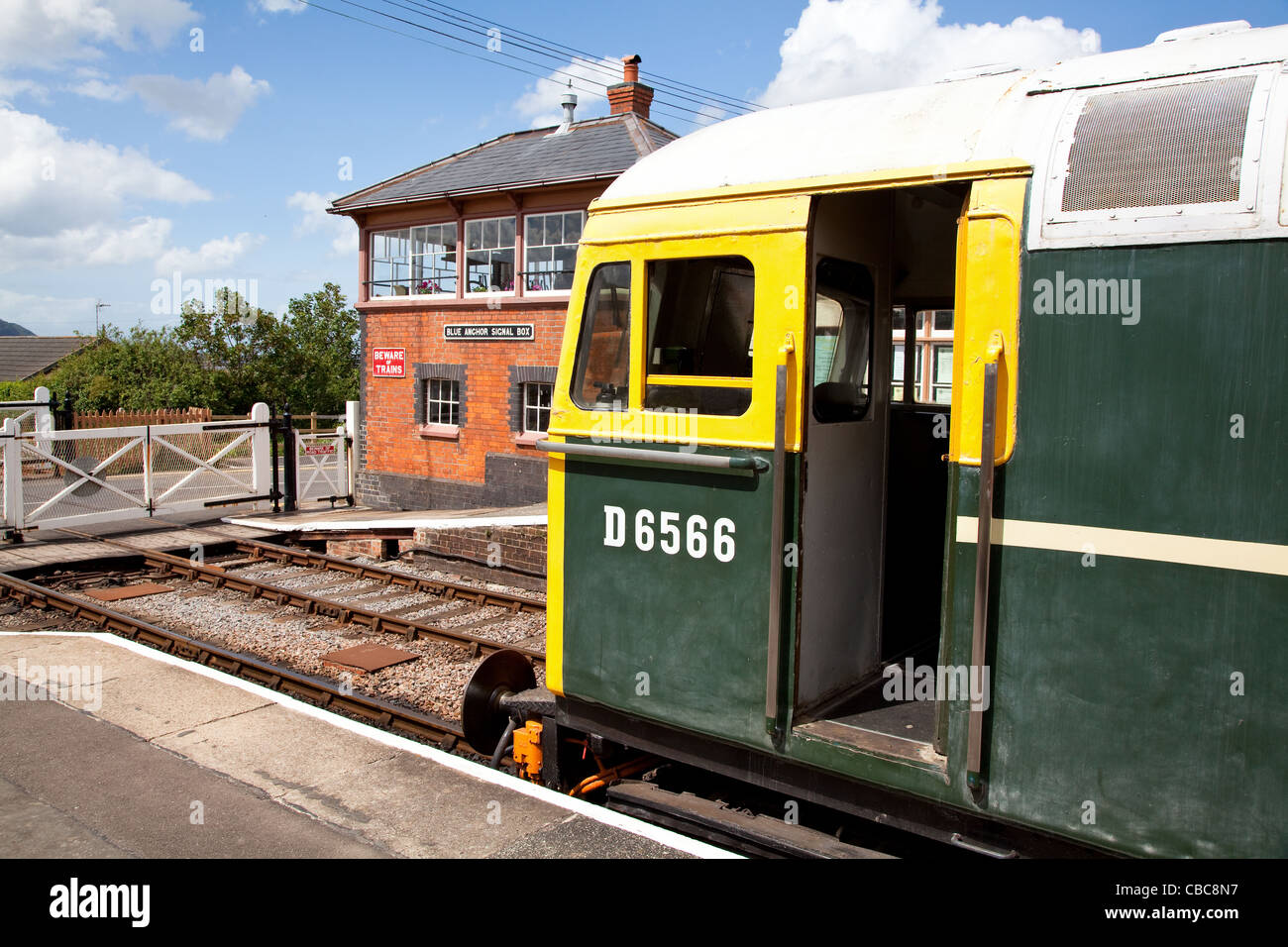 CLASS 33 'CROMPTON” No. D6566 diesel locomotive at Blue Anchor Somerset Stock Photo