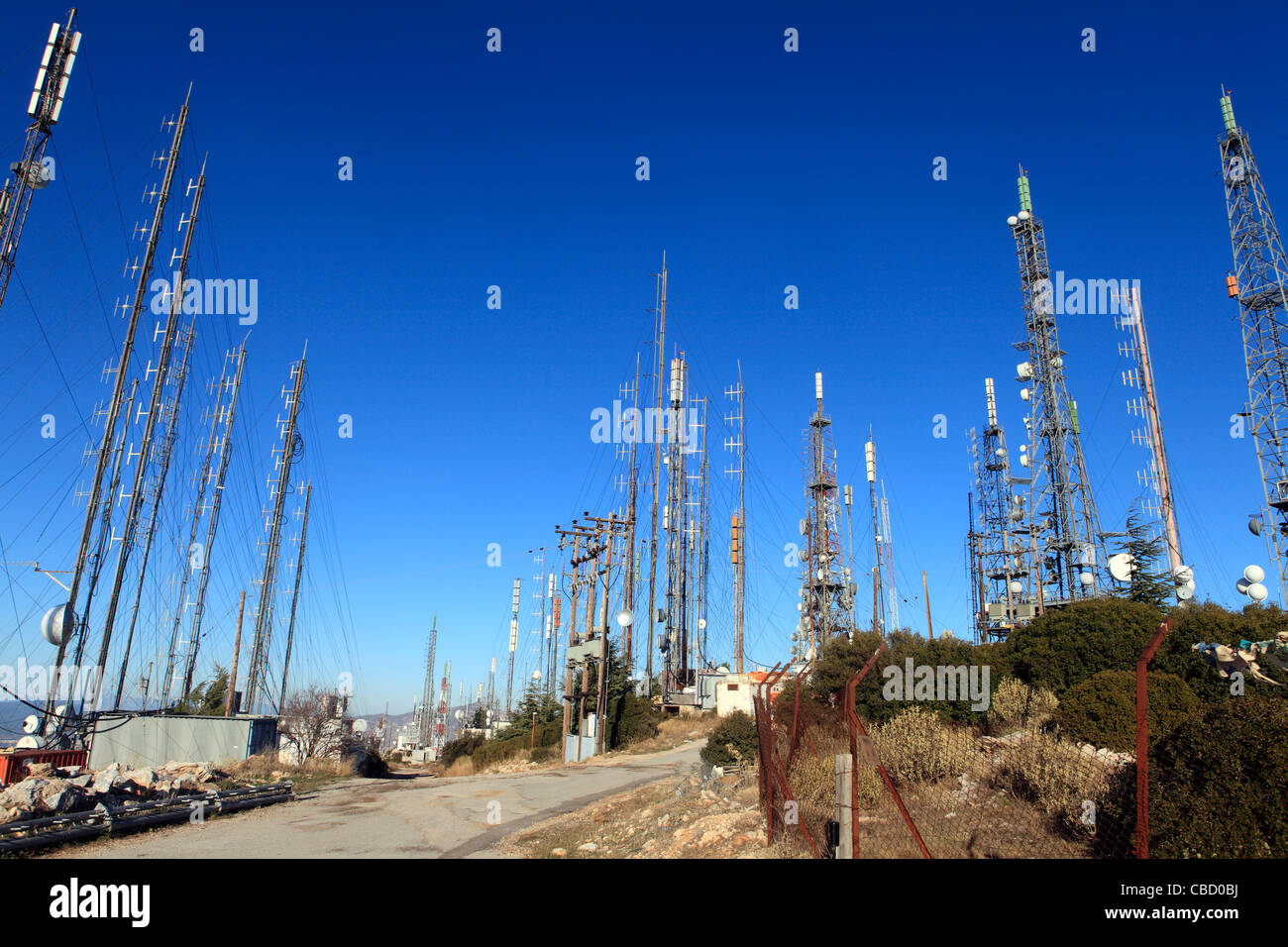 Radio aerials hires stock photography and images Alamy