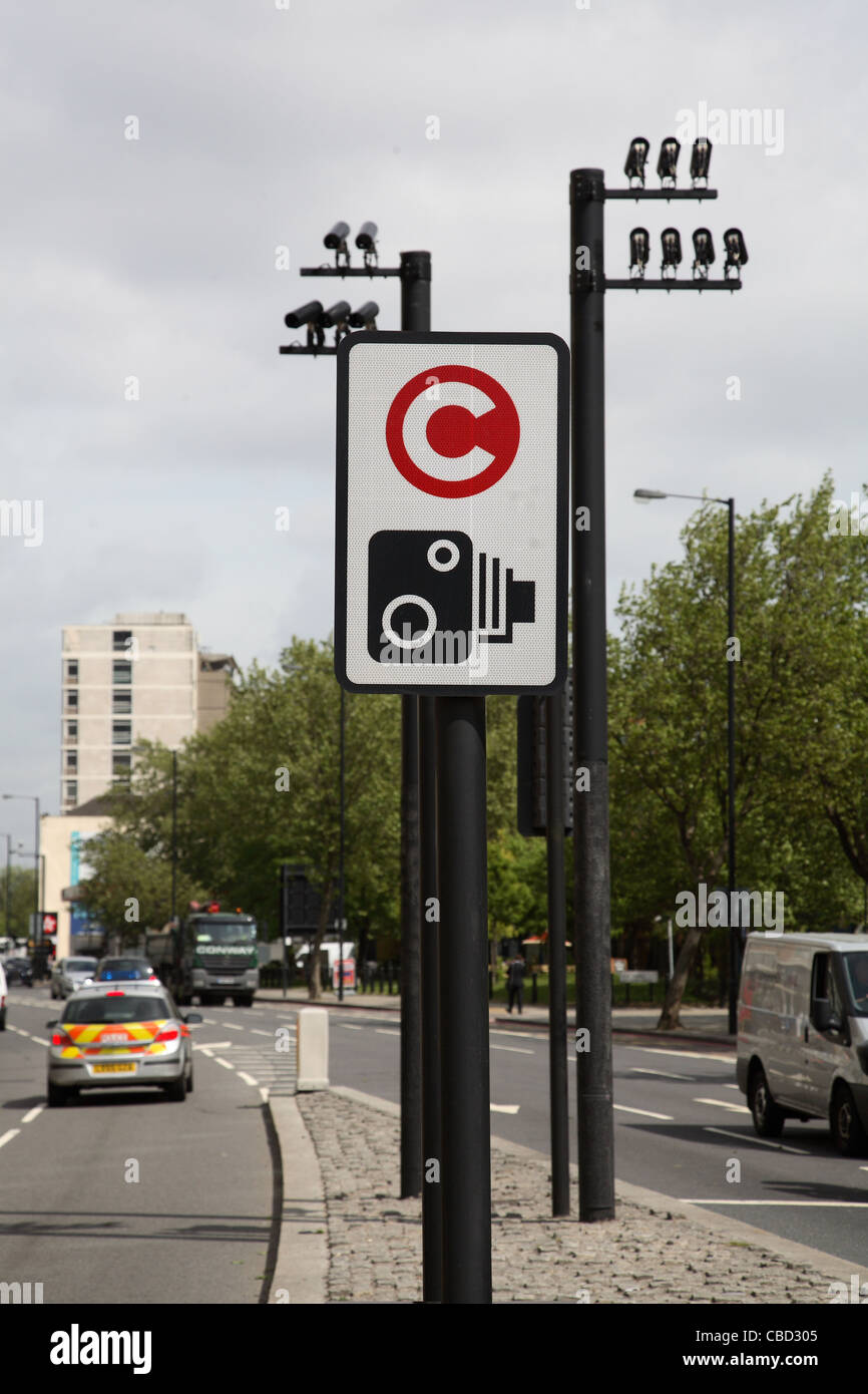 London Congestion Charge warning sign and cameras, Albert Embankment, Vauxhall. Stock Photo