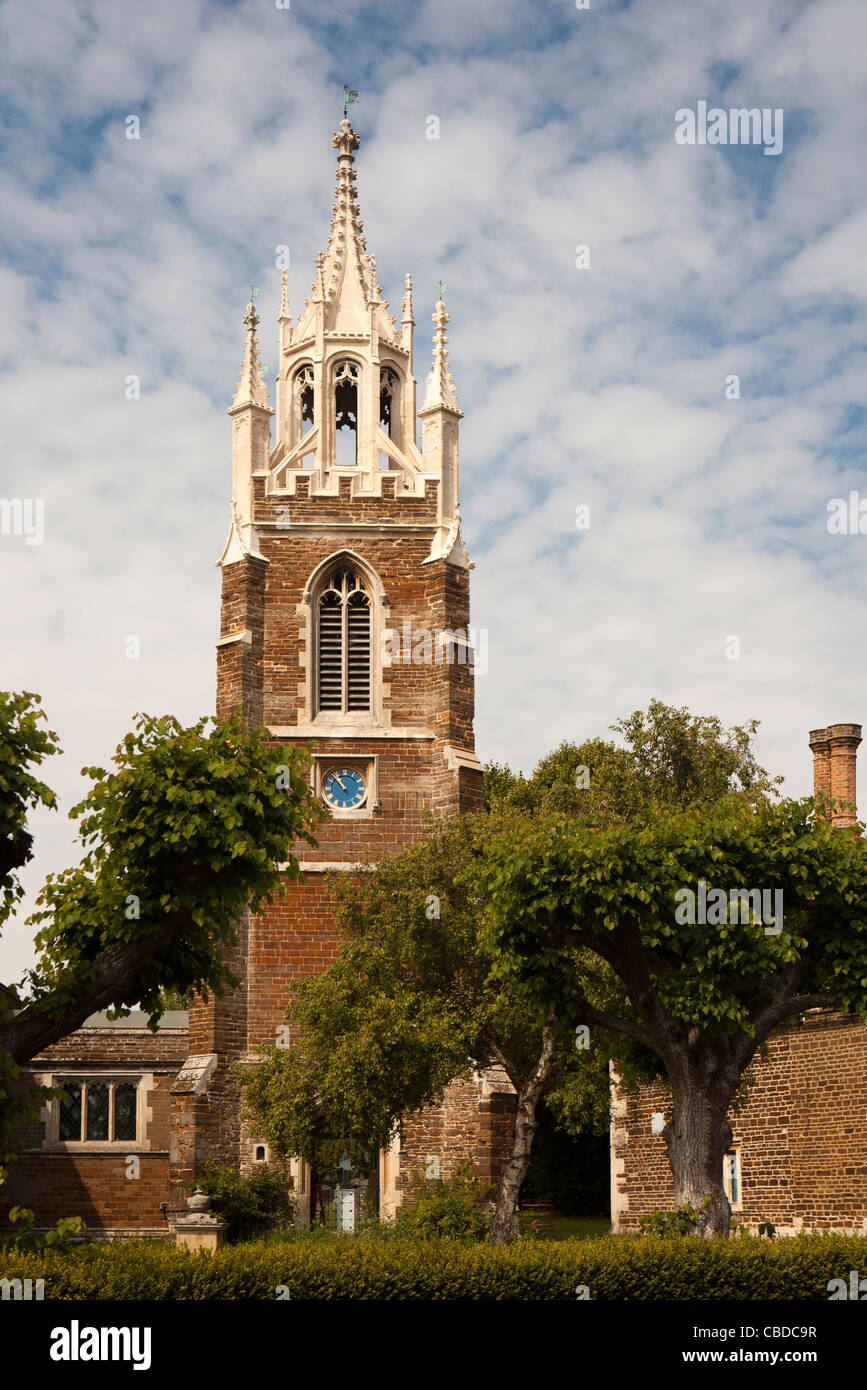 UK, England, Bedfordshire, Woburn, Bedford Street, spire of Old St Mary